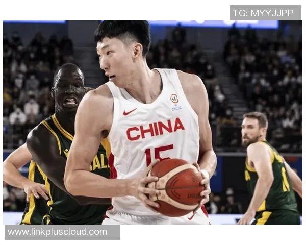 澳大利亚足球明星的崛起与成就探索：从草根到国际舞台的传奇之路