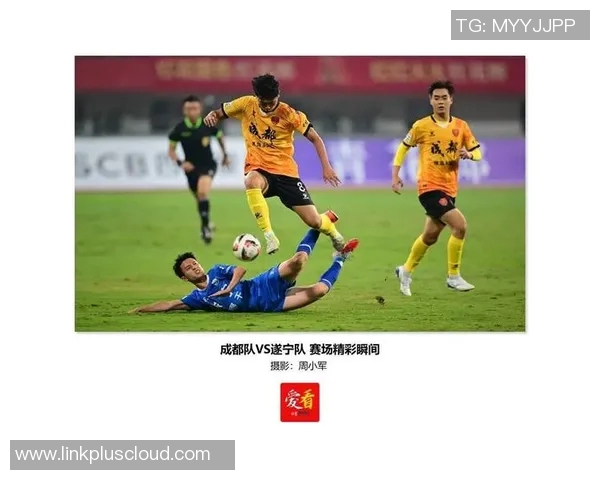 足球明星小牛的真实身份揭秘及精彩比赛瞬间图片分享