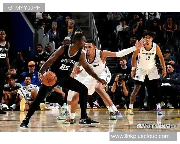 2018年勇士与马刺季后赛首战精彩回顾与关键时刻分析 2018年勇士与马刺季后赛首战精彩回顾与关键时刻分析